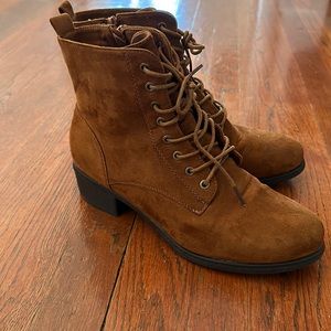 Vjh memory foam brown boots